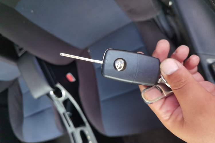 Used Toyota YARiS L Zhi Xuan 2014 1.3E Automatic Charm Edition Vehicle Key