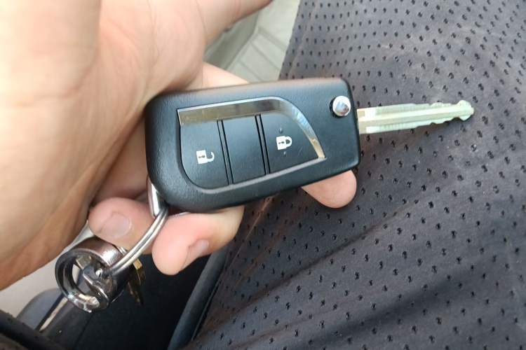 Used Toyota YARiS L Zhi Xuan 2014 1.5G Automatic Xuan Dong Edition Vehicle Key