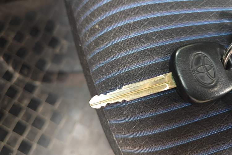 Used Toyota YARiS L Zhi Xuan 2014 1.5G Automatic Xuan Dong Edition Vehicle Key