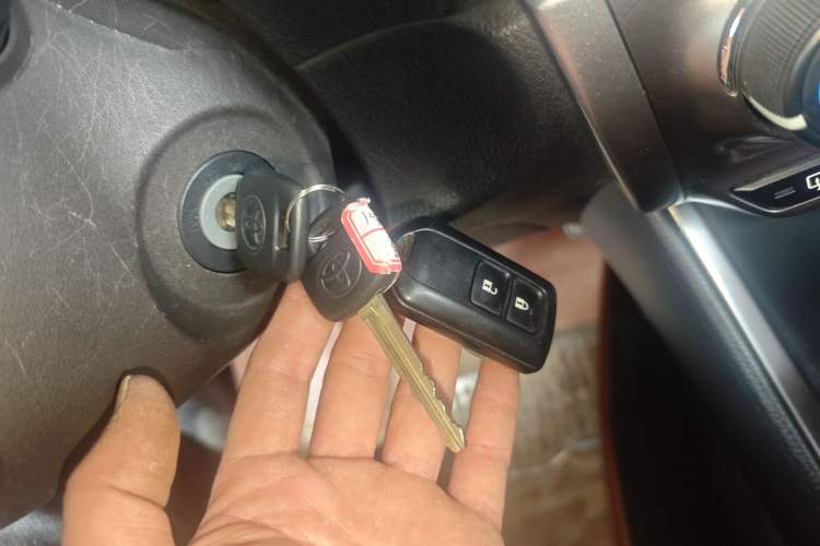 Used Toyota YARiS L Zhi Xuan 2014 1.3E Automatic Charm Edition Vehicle Key