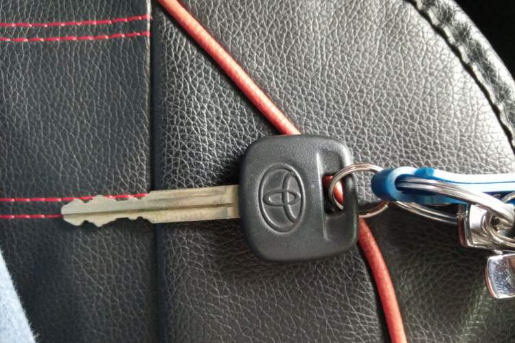 Used Toyota YARiS L Zhi Xuan 2014 1.3E Automatic Charm Edition Vehicle Key