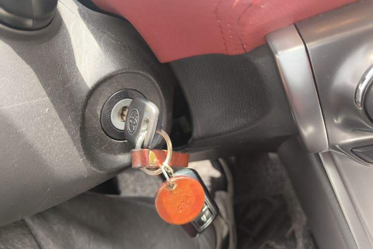 Used Toyota YARiS L Zhi Xuan 2014 1.3E Automatic Charm Edition Vehicle Key