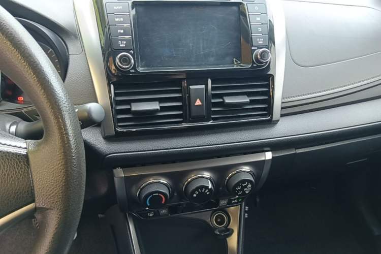 Used Toyota YARiS L Zhi Xuan 2014 1.5G Automatic Xuan Dong Edition Audio And AC Panel