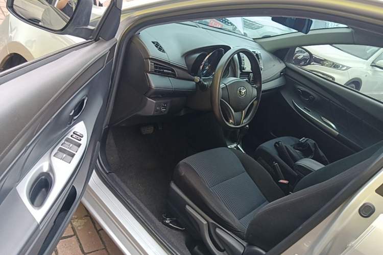 Used Toyota YARiS L Zhi Xuan 2014 1.5G Automatic Xuan Dong Edition Driver Seat