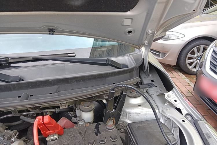 Used Toyota YARiS L Zhi Xuan 2014 1.5G Automatic Xuan Dong Edition Engine Bay Left