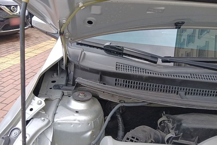 Used Toyota YARiS L Zhi Xuan 2014 1.5G Automatic Xuan Dong Edition Engine Bay Right