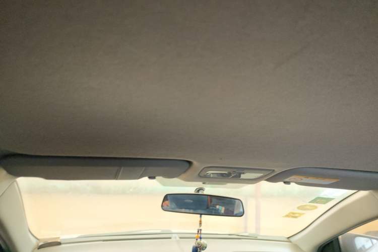Used Toyota YARiS L Zhi Xuan 2014 1.3E Automatic Charm Edition Headliner
