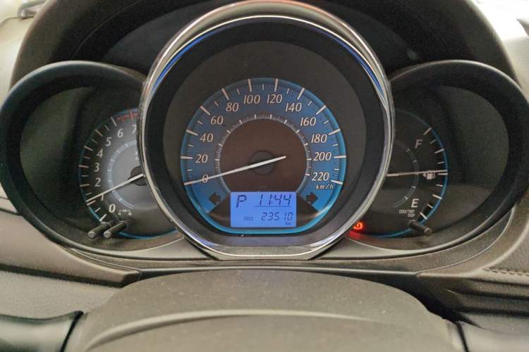 Used Toyota YARiS L Zhi Xuan 2014 1.3E Automatic Charm Edition Instrument Cluster