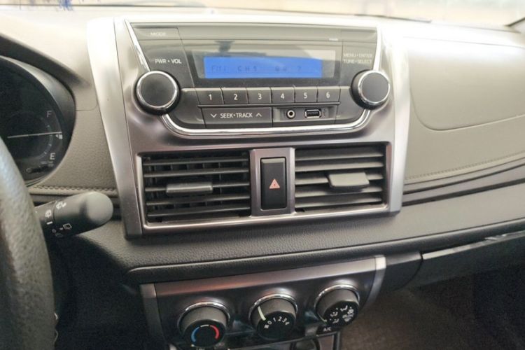Used Toyota YARiS L Zhi Xuan 2014 1.3E Automatic Charm Edition Interior 3