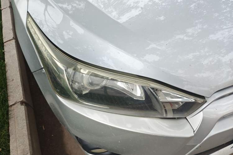 Used Toyota YARiS L Zhi Xuan 2014 1.5 GS Automatic Sharp Edition Right Front Headlight