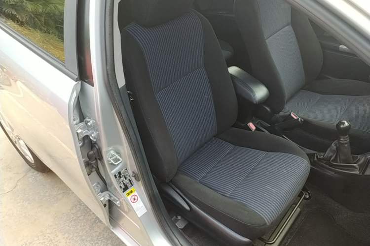 Used Toyota YARiS L Zhi Xuan 2014 1.5G Manual Xuan Dong Edition Right Front Seat