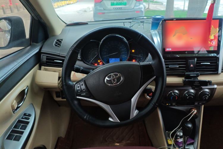Used Toyota YARiS L Zhi Xuan 2014 1.5 GS Automatic Sharp Edition Steering Wheel