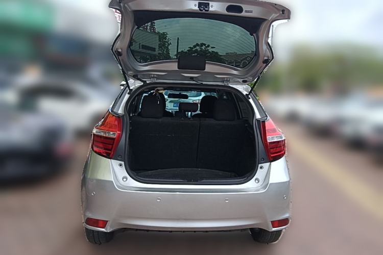 Used Toyota YARiS L Zhi Xuan 2014 1.5G Automatic Xuan Dong Edition Trunk