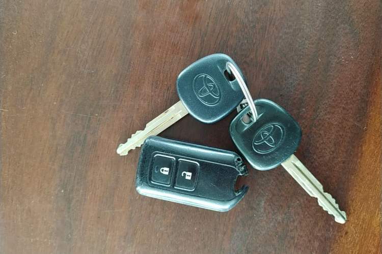 Used Toyota YARiS L Zhi Xuan 2014 1.5G Manual Xuan Dong Edition Vehicle Key