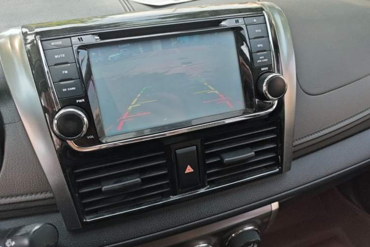 Used Toyota YARiS L Zhi Xuan 2014 1.3E Manual Charm Edition Audio And AC Panel