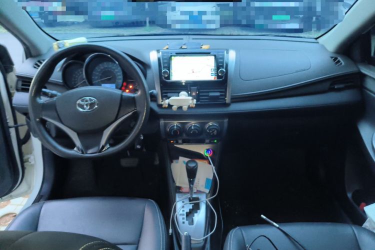Used Toyota YARiS L Zhi Xuan 2014 1.5G Automatic Xuan Dong Edition Center Console