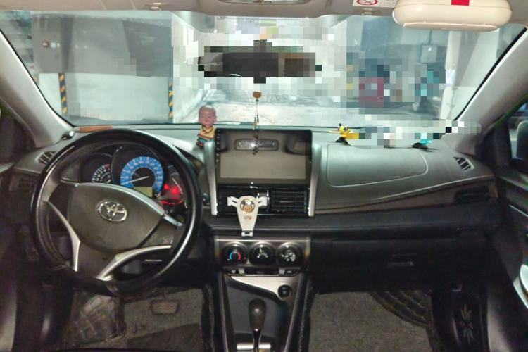 Used Toyota YARiS L Zhi Xuan 2014 1.5G Automatic Xuan Dong Edition Center Console