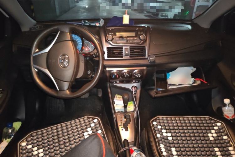 Used Toyota YARiS L Zhi Xuan 2014 1.5G Automatic Xuan Dong Edition Center Console