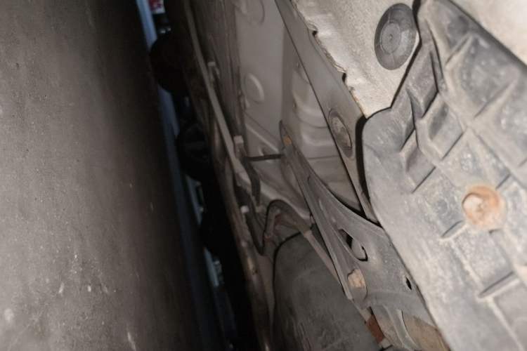 Used Toyota YARiS L Zhi Xuan 2014 1.5G Automatic Xuan Dong Edition Chassis Rear Left