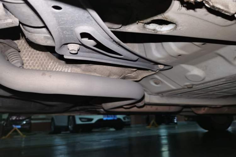Used Toyota YARiS L Zhi Xuan 2014 1.5G Automatic Xuan Dong Edition Chassis Rear Right