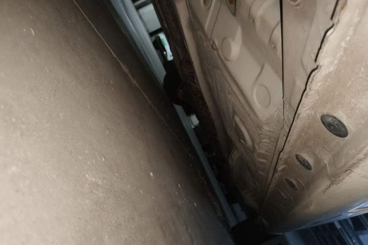 Used Toyota YARiS L Zhi Xuan 2014 1.5G Automatic Xuan Dong Edition Chassis Rear Right