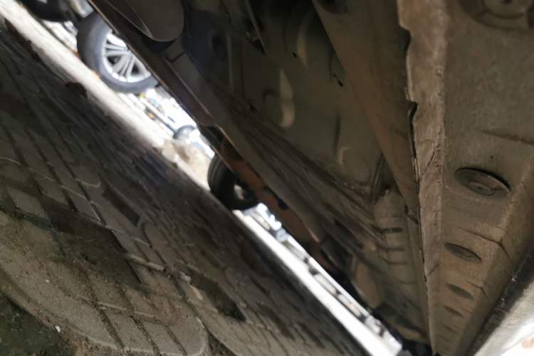 Used Toyota YARiS L Zhi Xuan 2014 1.5G Manual Xuan Dong Edition Chassis Rear Right