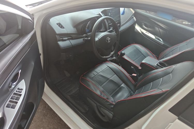 Used Toyota YARiS L Zhi Xuan 2014 1.3E Manual Charm Edition Driver Seat
