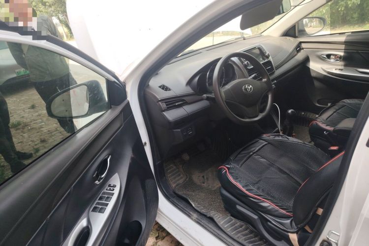 Used Toyota YARiS L Zhi Xuan 2014 1.3E Manual Charm Edition Driver Seat
