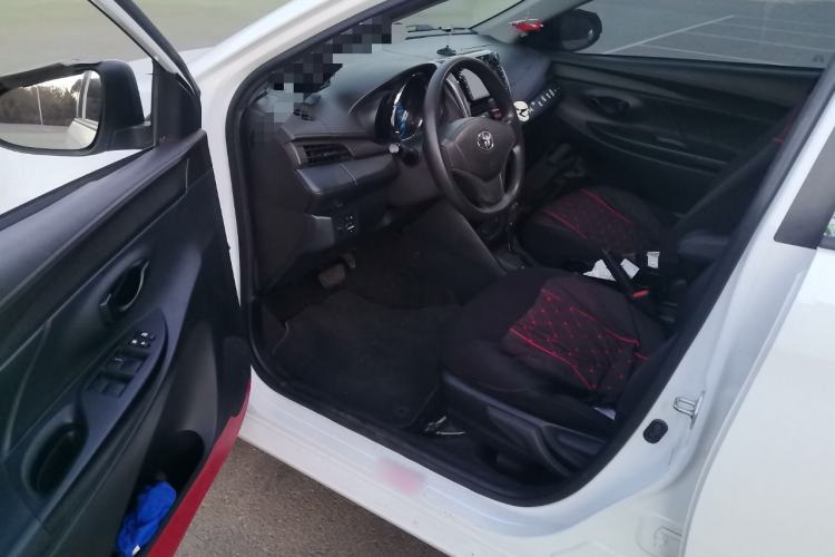 Used Toyota YARiS L Zhi Xuan 2014 1.3E Automatic Charm Edition Driver Seat