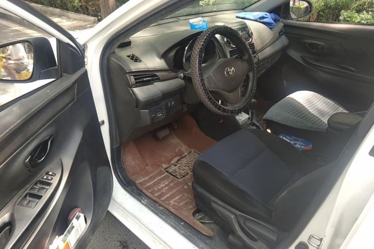 Used Toyota YARiS L Zhi Xuan 2014 1.3E Automatic Charm Edition Driver Seat