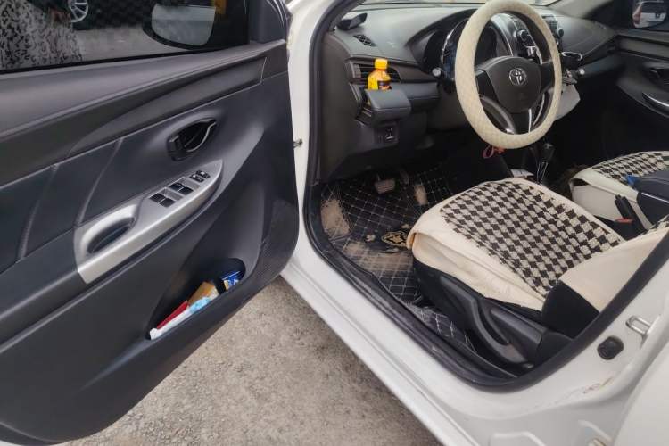 Used Toyota YARiS L Zhi Xuan 2014 1.5G Automatic Xuan Dong Edition Driver Seat