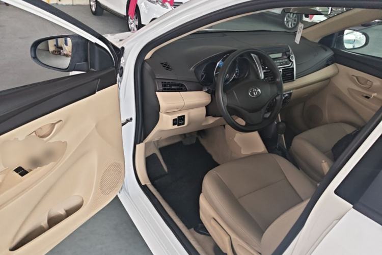 Used Toyota YARiS L Zhi Xuan 2014 1.3E Automatic Charm Edition Driver Seat