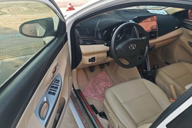 Used Toyota YARiS L Zhi Xuan 2014 1.3E Manual Charm Edition Driver Seat