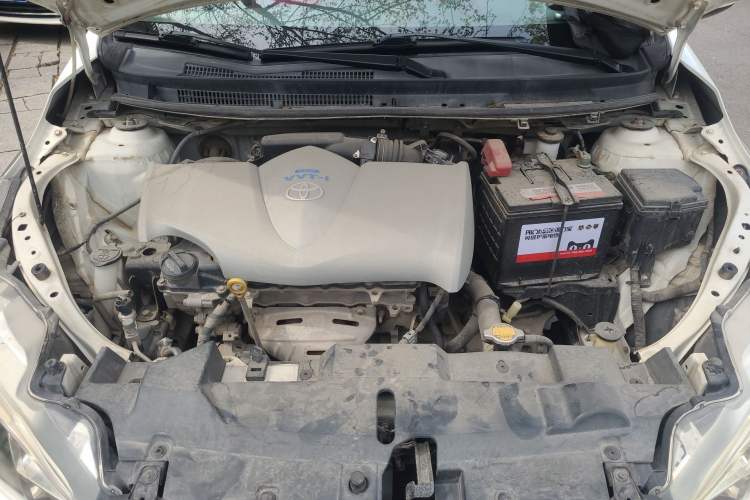 Used Toyota YARiS L Zhi Xuan 2014 1.3E Automatic Charm Edition Engine Bay