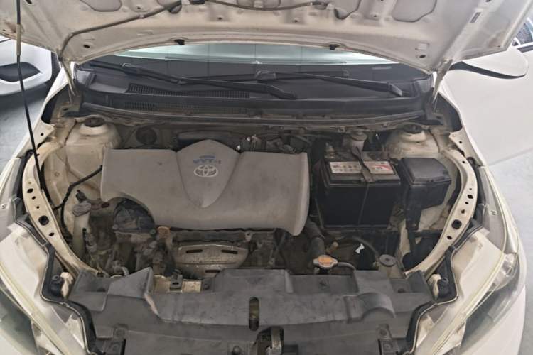 Used Toyota YARiS L Zhi Xuan 2014 1.3E Automatic Charm Edition Engine Bay