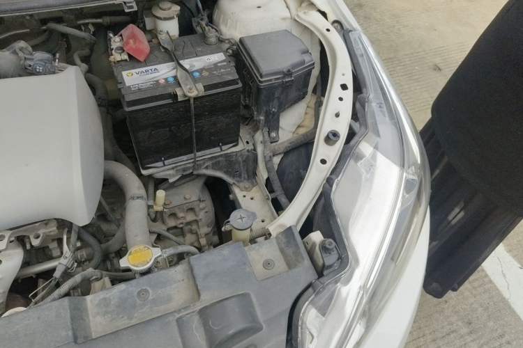 Used Toyota YARiS L Zhi Xuan 2014 1.3E Automatic Charm Edition Engine Bay Left