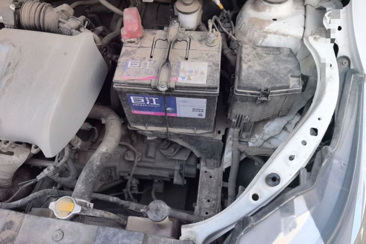 Used Toyota YARiS L Zhi Xuan 2014 1.3E Manual Charm Edition Engine Bay Left