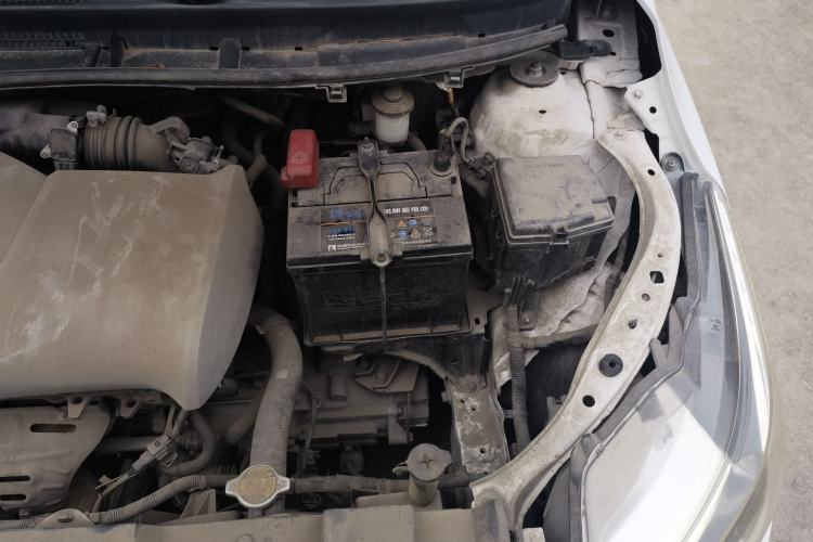 Used Toyota YARiS L Zhi Xuan 2014 1.3E Manual Charm Edition Engine Bay Left