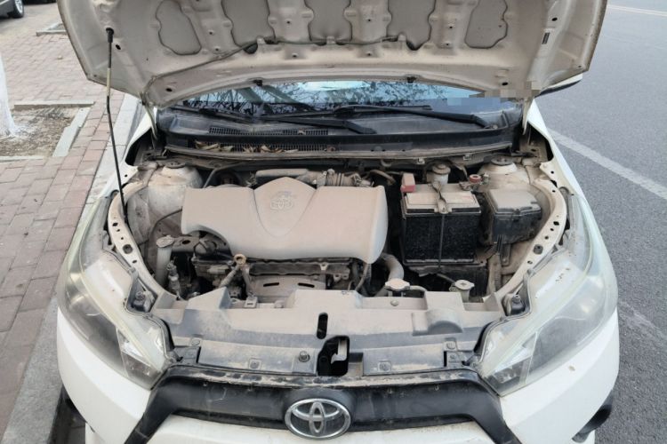 Used Toyota YARiS L Zhi Xuan 2014 1.3E Manual Charm Edition Engine Bay