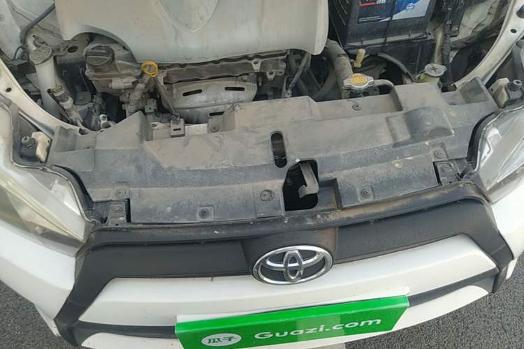 Used Toyota YARiS L Zhi Xuan 2014 1.3E Automatic Charm Edition Engine Bay