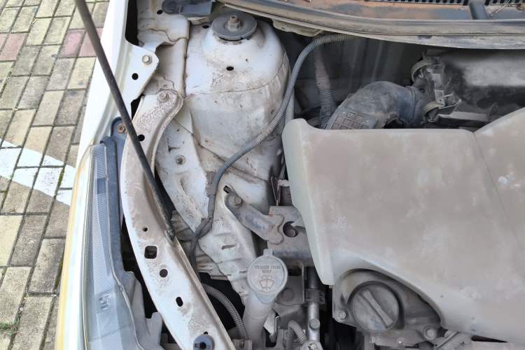 Used Toyota YARiS L Zhi Xuan 2014 1.3E Automatic Charm Edition Engine Bay Right