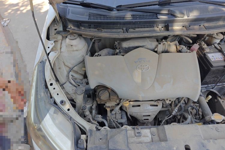 Used Toyota YARiS L Zhi Xuan 2014 1.3E Automatic Charm Edition Engine Bay Right