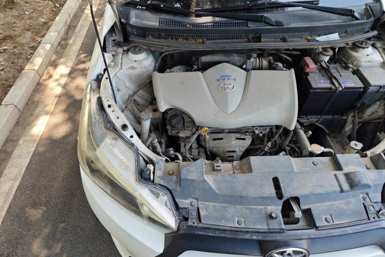 Used Toyota YARiS L Zhi Xuan 2014 1.3E Automatic Charm Edition Engine Bay Right