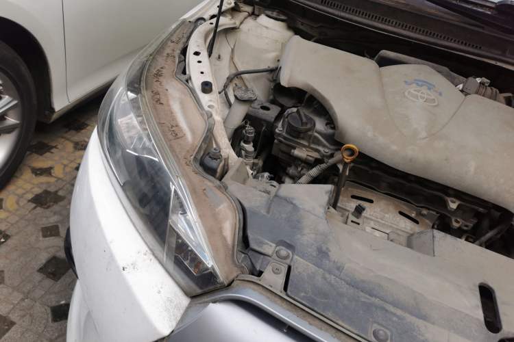 Used Toyota YARiS L Zhi Xuan 2014 1.5G Manual Xuan Dong Edition Engine Bay Right