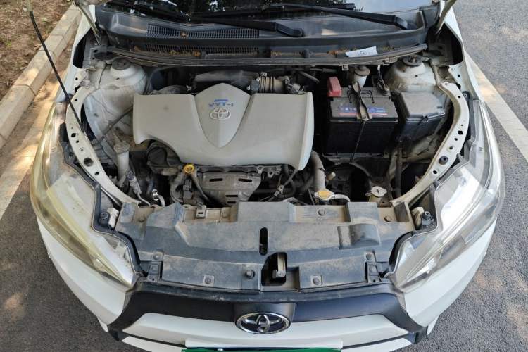 Used Toyota YARiS L Zhi Xuan 2014 1.3E Automatic Charm Edition Engine Bay
