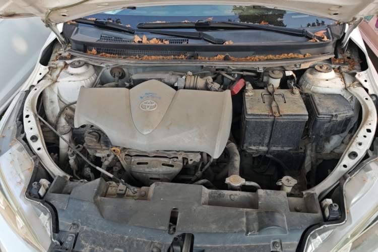 Used Toyota YARiS L Zhi Xuan 2014 1.3E Manual Charm Edition Engine Bay