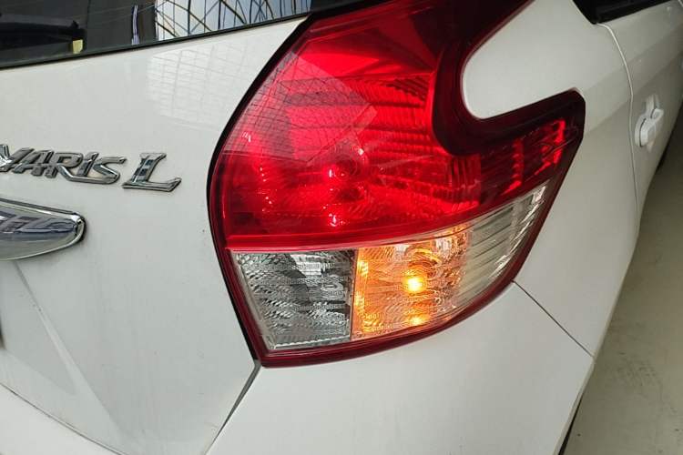 Used Toyota YARiS L Zhi Xuan 2014 1.3E Automatic Charm Edition Exterior 3