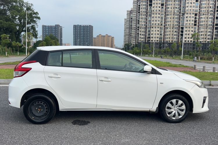 Used Toyota YARiS L Zhi Xuan 2014 1.3E Manual Charm Edition Exterior 4