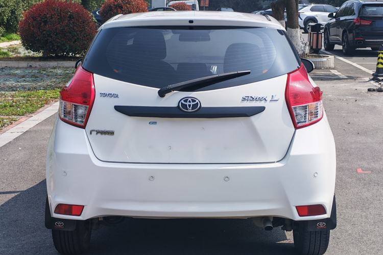 Used Toyota YARiS L Zhi Xuan 2014 1.3E Manual Charm Edition Exterior 6