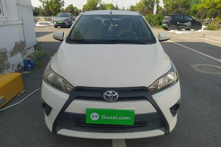 Used Toyota YARiS L Zhi Xuan 2014 1.3E Automatic Charm Edition Front